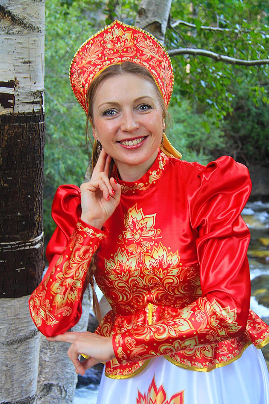 Women in Slavic costumes in Lanzhou